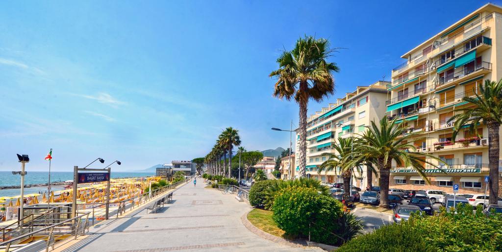 Hotel Lido Mazzini Loano Zewnętrze zdjęcie